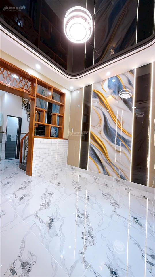 Bán nhà đẹp vào ở ngay. hẻm rộng thông thoáng .