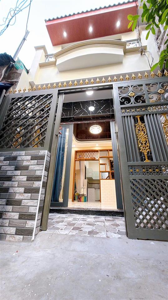 Bán nhà đẹp vào ở ngay. hẻm rộng thông thoáng .