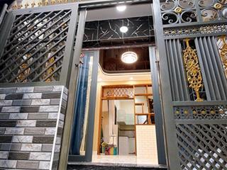 Bán nhà đẹp vào ở ngay. hẻm rộng thông thoáng .
