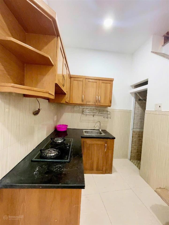 Bán nhà đẹp 4 tầng vào ở ngay. gần đường vĩnh hội