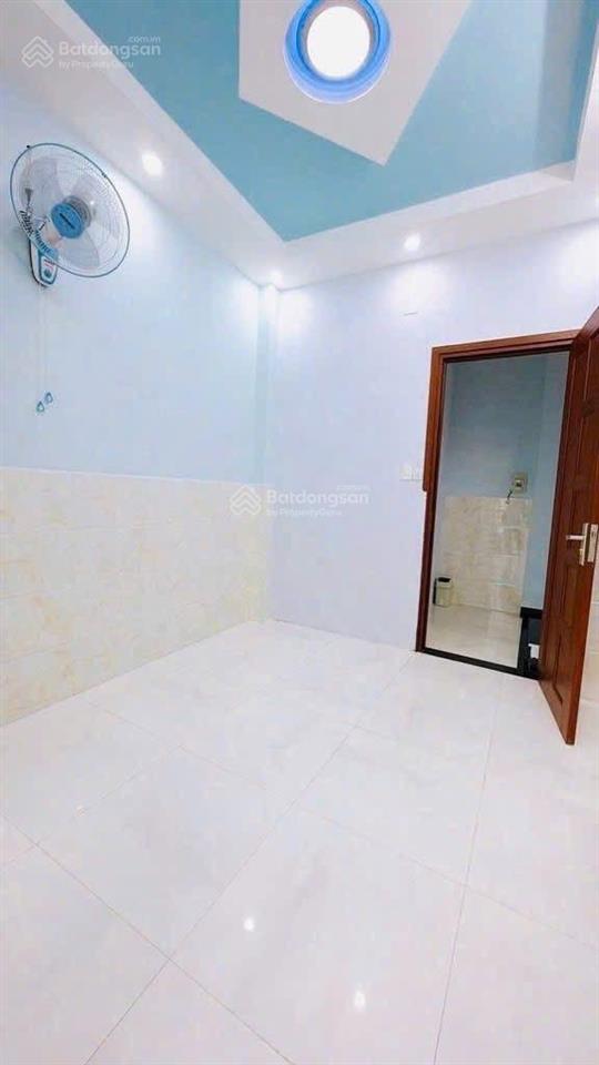 Bán nhà 5 tầng đường trước nhà 4m thông thoáng sát mặt tiền đường