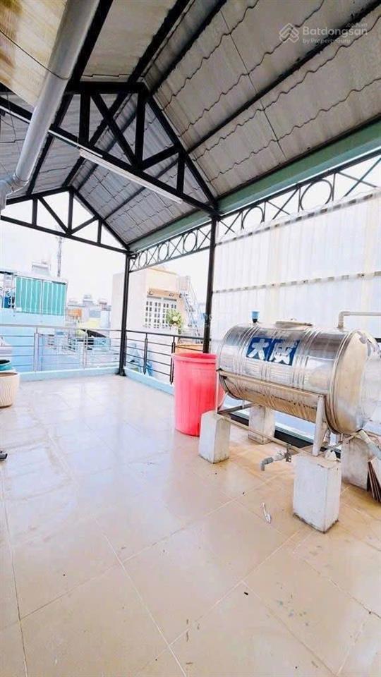 Bán nhà 5 tầng đường trước nhà 4m thông thoáng sát mặt tiền đường