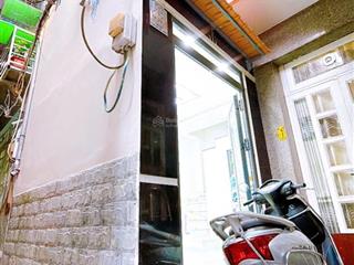 Bán nhà đẹp 3 tầng vào ở ngay trên trục đường tôn đản