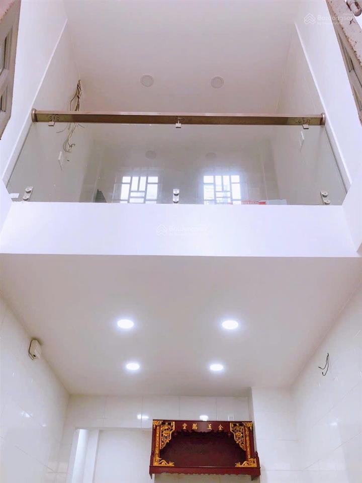 Bán nhà mặt tiền 5 tầng. xe hơi đỗ cửa ngay trên trục đường vĩnh hội