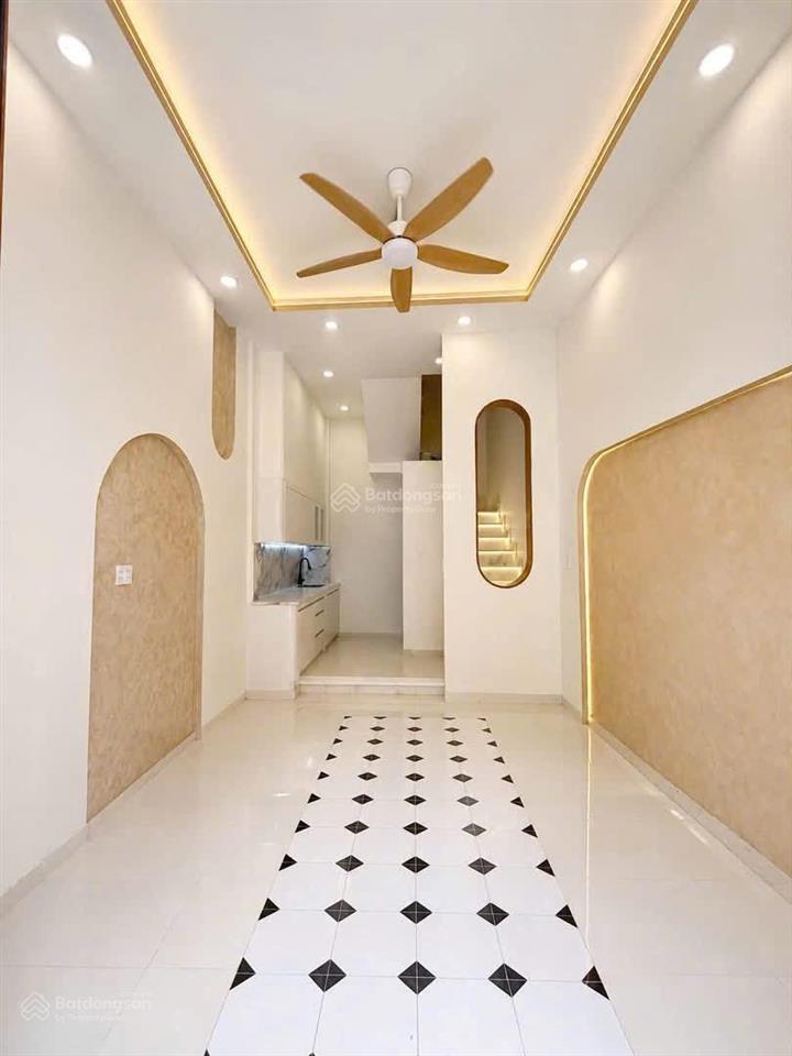 Bán nhà đẹp 4 tầng gần chợ đường hoàng diệu