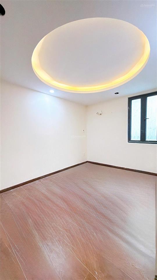 Bán nhà hẻm xe hơi khu dân cư gần trường đại học nguyễn tất thành