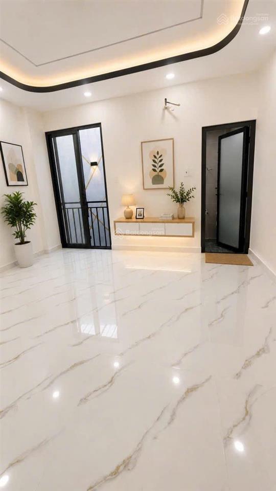 Bán nhà đẹp khu nhà thờ, hẻm thông 3m, 70m đất giá 6 tỷ 850 thương lượng. đường xóm chiếu