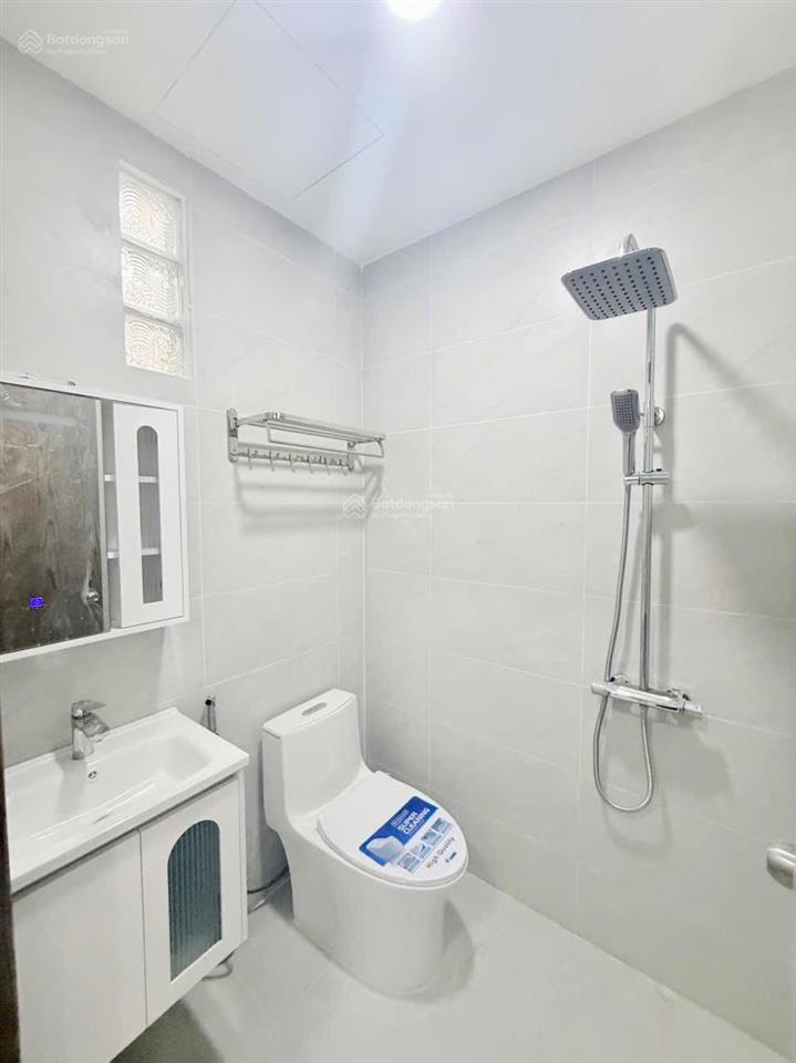 Bán nhà 4 tầng hẻm rộng gần nhà thờ đường tôn thất thuyết. 61m chỉ 6 tỷ 500 triệu tl