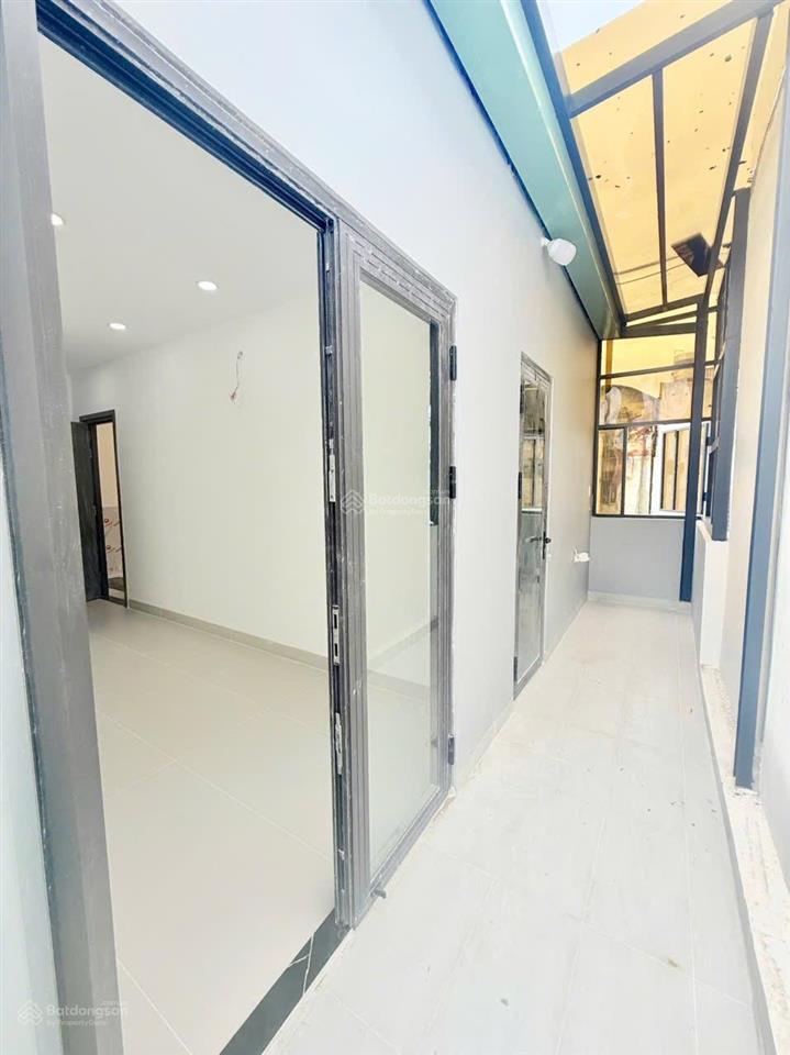 Bán nhà 4 tầng hẻm rộng gần nhà thờ đường tôn thất thuyết. 61m chỉ 6 tỷ 500 triệu tl