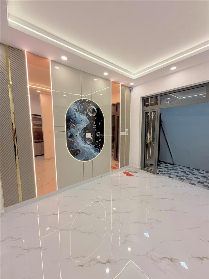 Bán nhà đẹp 2 tầng vào ở ngay. gần đường tôn đản. 53m chỉ 4ty890 tl khu an ninhyên tĩnh.