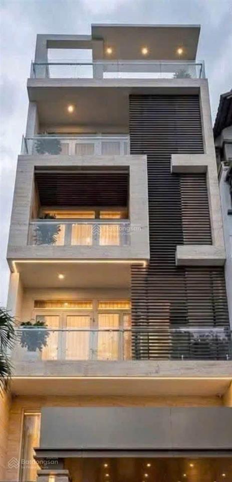 Bán nhà mặt tiền xe hơi vào nhà. đường 7m, ngang 4m trên đường vĩnh hội.
