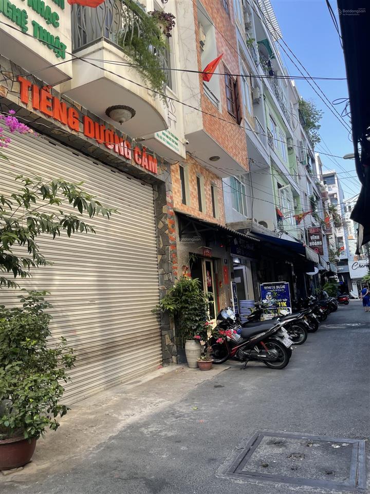 Bán nhà mặt tiền xe hơi vào nhà. đường 7m, ngang 4m trên đường vĩnh hội.