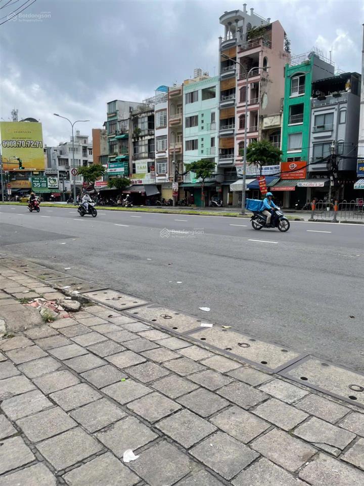 Bán nhà 4 tầng vào ở ngay. mặt tiền hẻm nối liền đường khánh hội và vĩnh khánh.