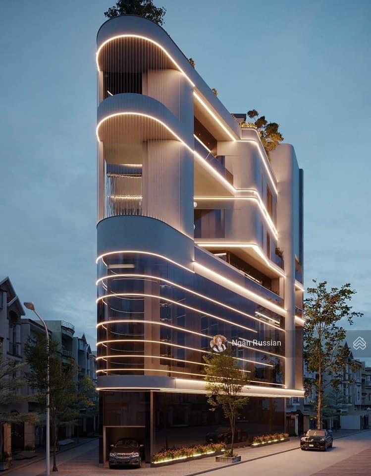 Vị trí kim cương bán tòa nhà 8 tầng mặt phố quang trung, dt 200m2, mặt tiền 10m. quận hoàn kiếm