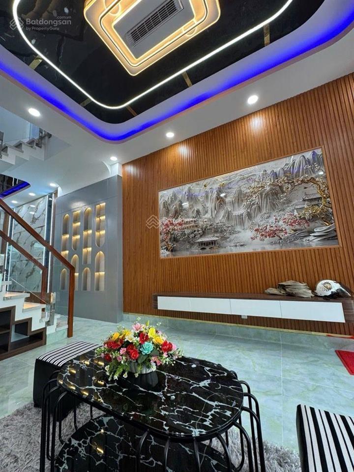 Bán nr bình đông sát q5, mới 100%, hẻm thẳng 3,5m, 2 lầu, 50m2, 5 tỷ, shr hc đủ