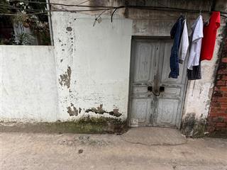 Bán đất tặng nhà phú lương. dt 51.1m2*mt 4m. giá 5.8 tỷ. khu dân cư đông đúc. sổ giao dịch nhanh