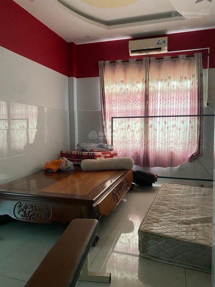 Nhà đẹp 3 tầng, 114m2(ngang 5,6m), nội thất gỗ cao cấp, mt đường số, giáp quốc lộ 13, vạn phúc