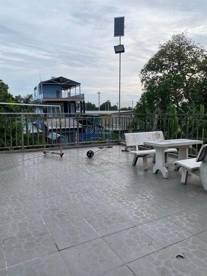 Nhà đẹp 3 tầng, 114m2(ngang 5,6m), nội thất gỗ cao cấp, mt đường số, giáp quốc lộ 13, vạn phúc