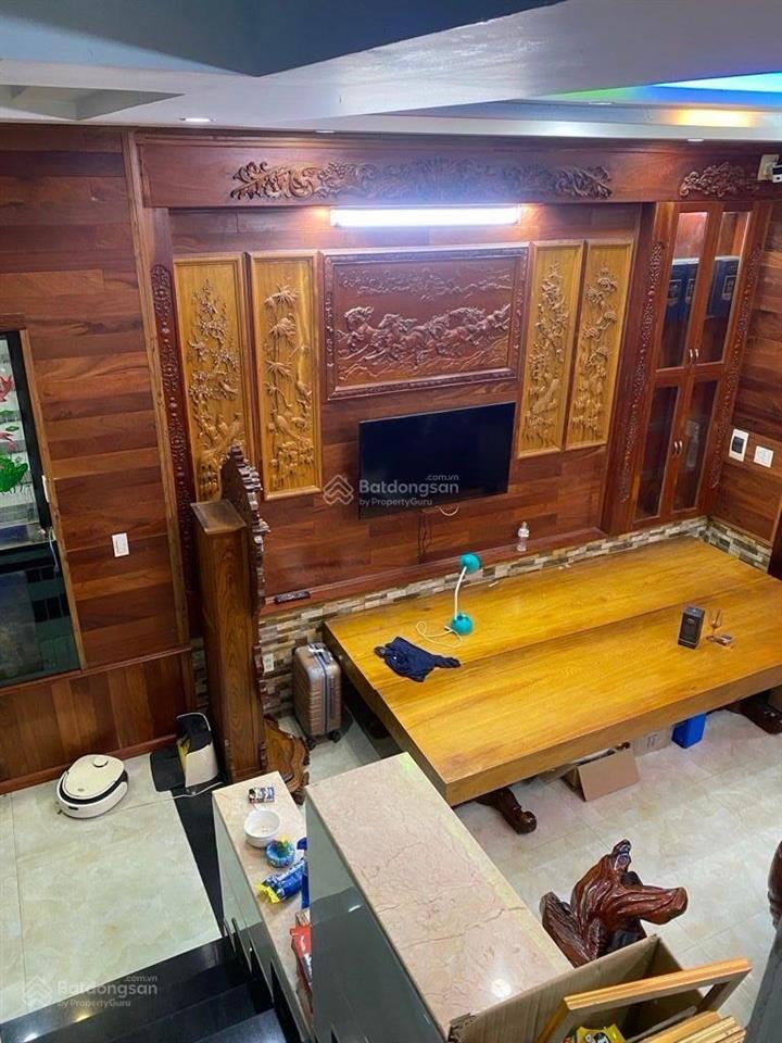 Nhà đẹp 3 tầng, 114m2(ngang 5,6m), nội thất gỗ cao cấp, mt đường số, giáp quốc lộ 13, vạn phúc