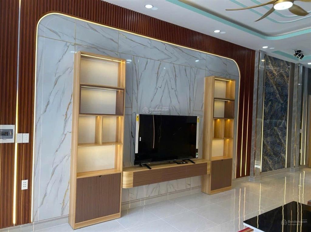 Nhà mới, đẹp, 52m, 4 tầng, full nội thất, ôtô đỗ cửa, tl43, bình chiểu ( tam bình mới), 5,85 tỷ