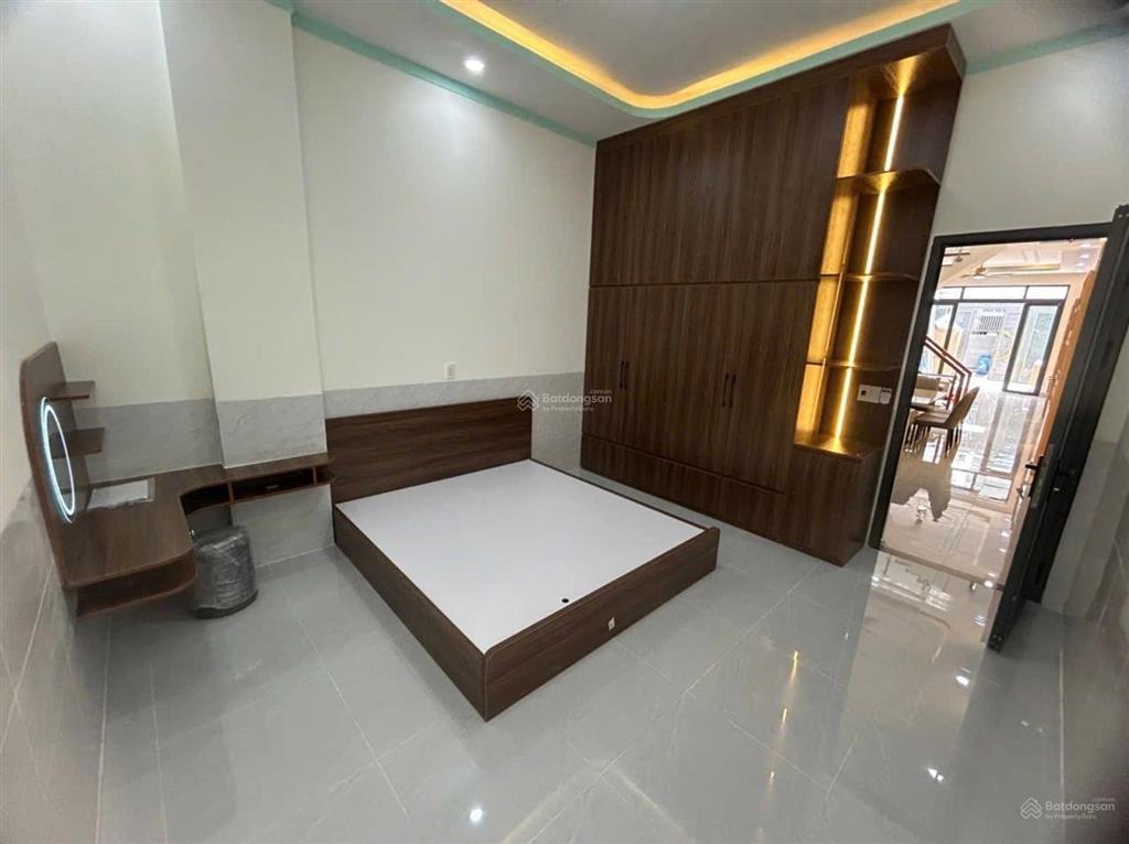 Nhà mới, đẹp, 52m, 4 tầng, full nội thất, ôtô đỗ cửa, tl43, bình chiểu ( tam bình mới), 5,85 tỷ