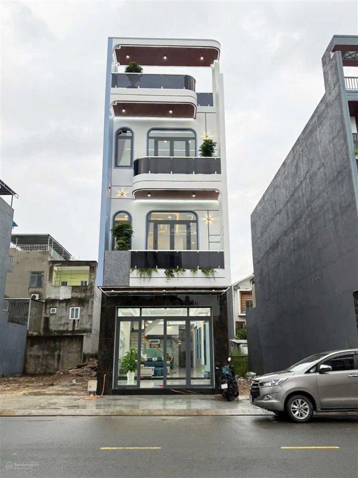 Nhà mới, đẹp, 52m, 4 tầng, full nội thất, ôtô đỗ cửa, tl43, bình chiểu ( tam bình mới), 5,85 tỷ
