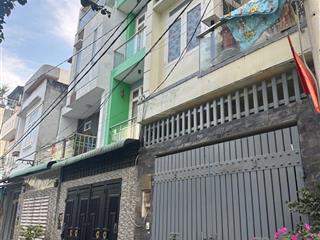 Nhà linh đông, 76m, 2 tầng, ôtô vô sân, sát phạm văn đồng, chỉ 6,99 tỷ, thương lượng chính chủ!