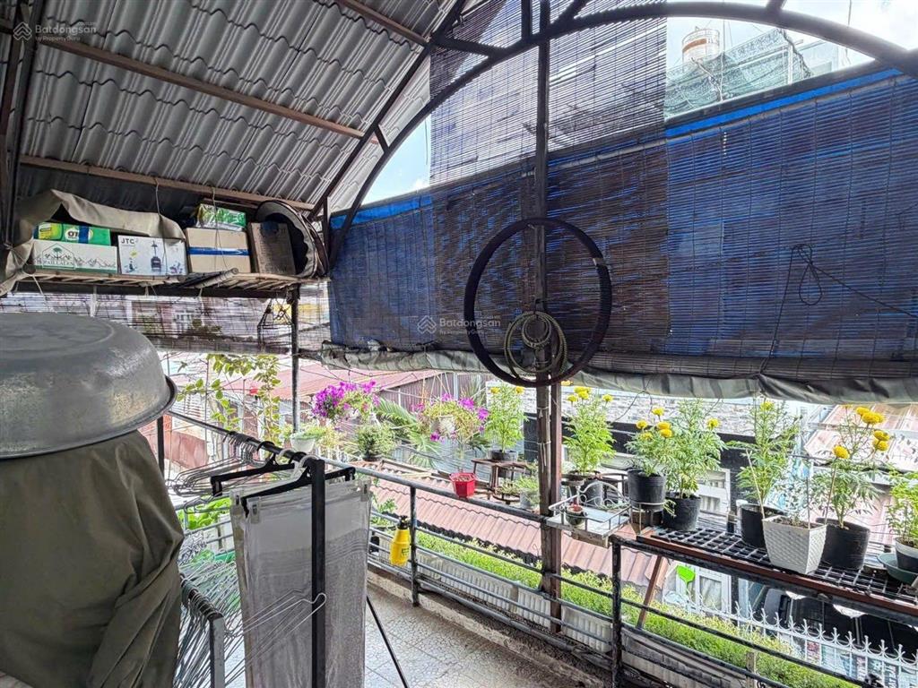 Cần bán nhà, chỉ 8,3 tỷ, nhà 180m(6*30), đường xe hơi, gần tô ngọc vân, tam bình, thủ đức.