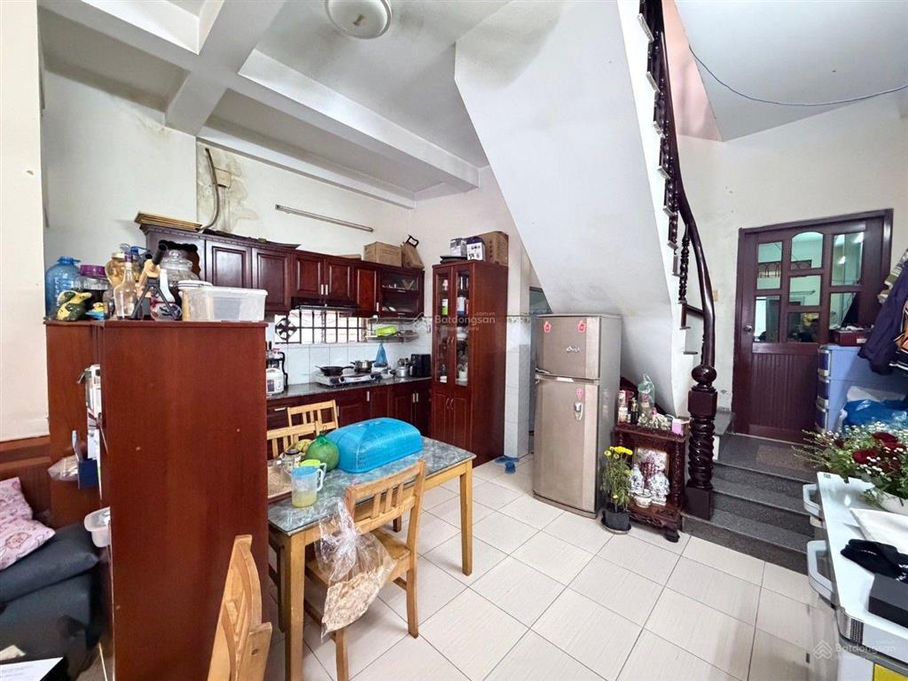 Cần bán nhà, chỉ 8,3 tỷ, nhà 180m(6*30), đường xe hơi, gần tô ngọc vân, tam bình, thủ đức.