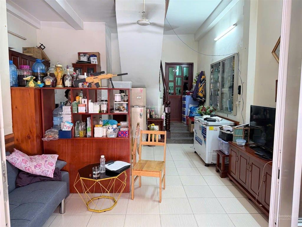 Cần bán nhà, chỉ 8,3 tỷ, nhà 180m(6*30), đường xe hơi, gần tô ngọc vân, tam bình, thủ đức.
