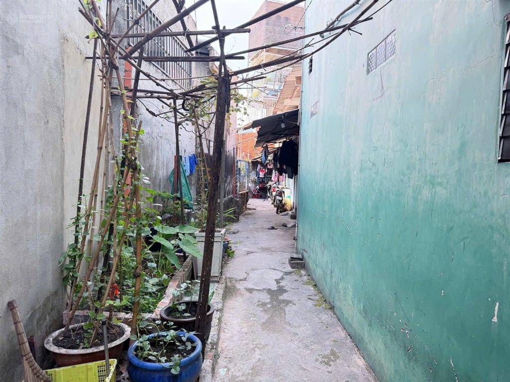 Cần bán nhà, chỉ 8,3 tỷ, nhà 180m(6*30), đường xe hơi, gần tô ngọc vân, tam bình, thủ đức.