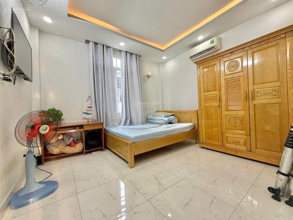Nhà đẹp ven sông, hbc, thủ đức, 75m, 3 tầng, hxh, sát gigamall phạm văn đồng, chỉ 8,x tỷ, tlcc!