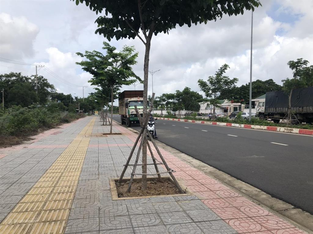 Bán đất mặt tiền đường trường chinh, đối diện công an xã phú mỹ, gần chung cư ecotown