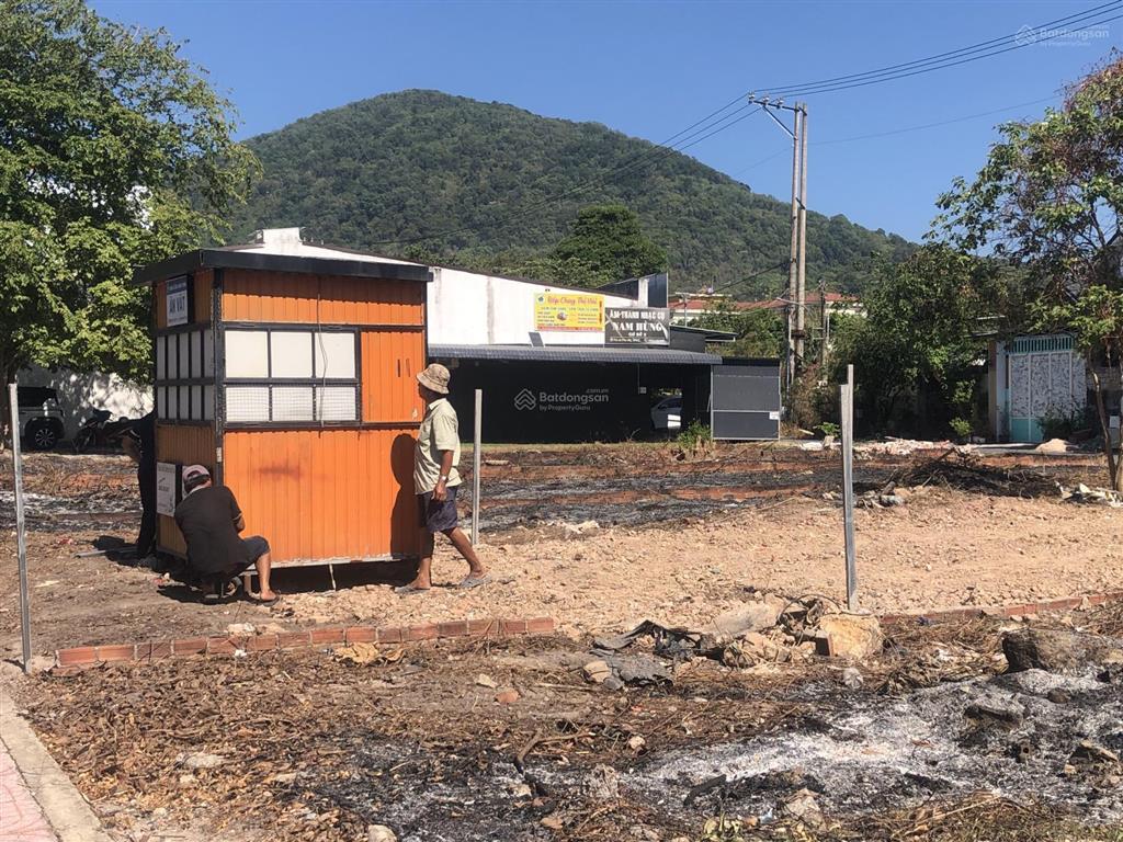 Bán đất mặt tiền đường trường chinh, đối diện công an xã phú mỹ, gần chung cư ecotown