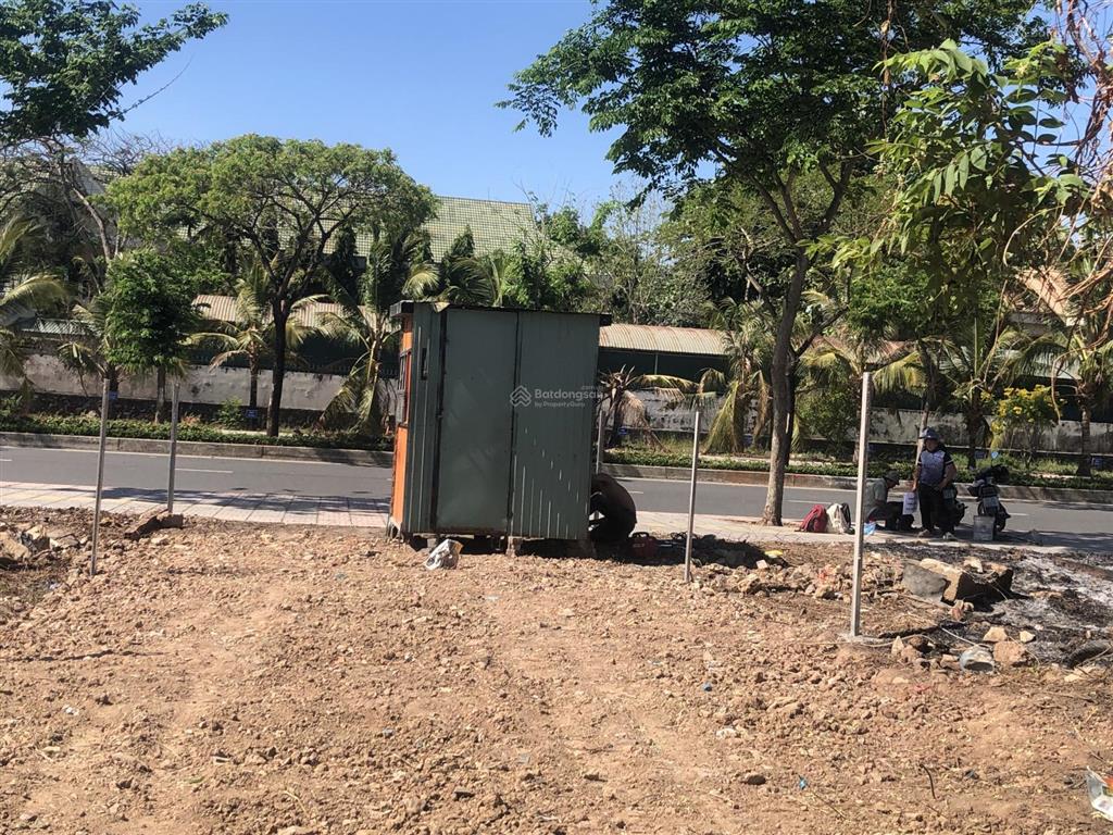 Bán đất mặt tiền đường trường chinh, đối diện công an xã phú mỹ, gần chung cư ecotown