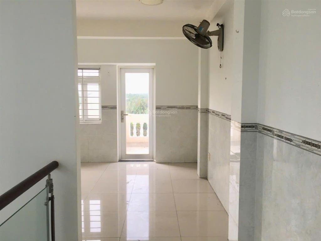Bán nhà lầu mới  dạng biệt thự kiểu pháp cát lái, q. 2 giá rẻ  gần trung tâm tài chính thủ thiêm