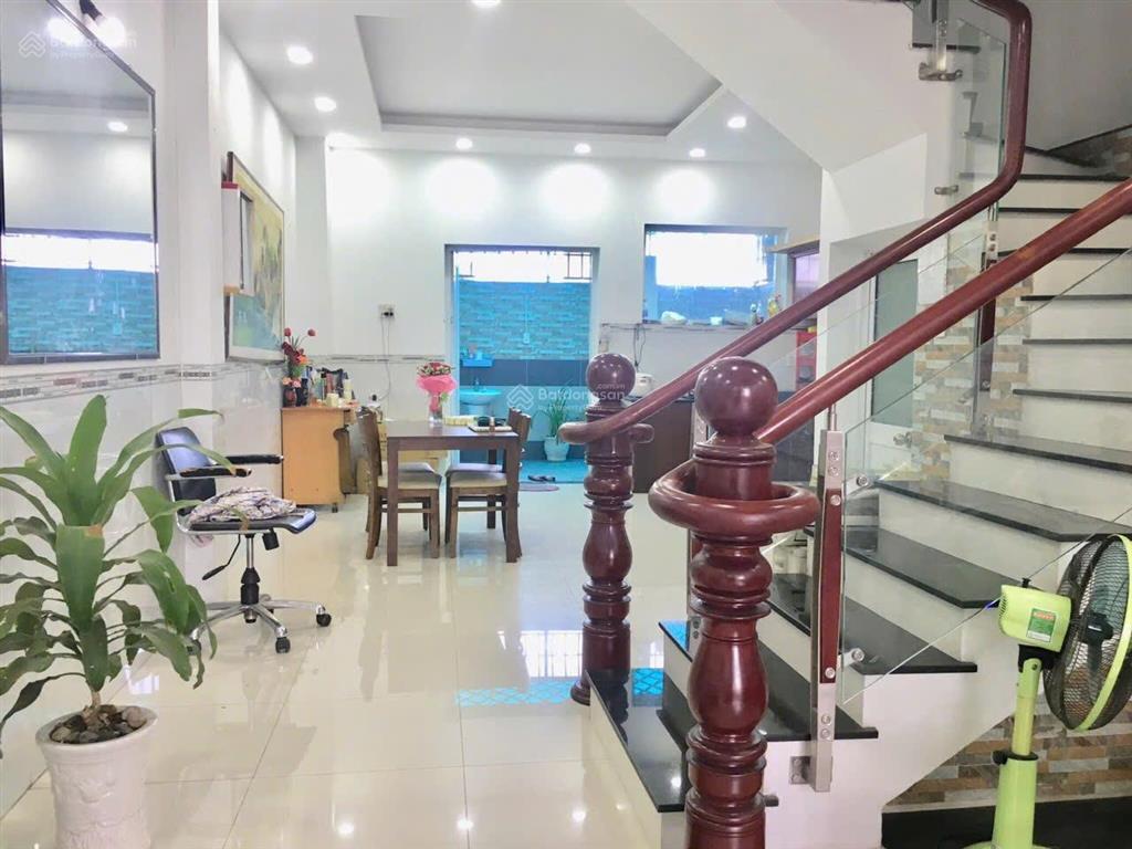 Bán nhà lầu mới  dạng biệt thự kiểu pháp cát lái, q. 2 giá rẻ  gần trung tâm tài chính thủ thiêm