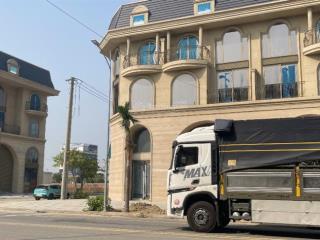 Chủ cần bán lô shophouse dragon 3 mặt tiền vị trí đẹp,đường 3 mặt thoáng,lòng đường 20m vỉa hè 7m