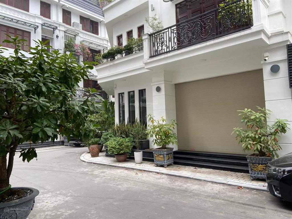 Cho thuê liền kề 90 nguyễn tuân, thanh xuân, dt 75m2 x 6 tầng thông sàn thang máy