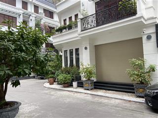 Cho thuê liền kề 90 nguyễn tuân, thanh xuân, dt 75m2 x 6 tầng thông sàn thang máy