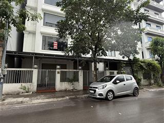 Cho thuê biệt thự vimeco ii  nguyễn chánh, 55 triệu, 150m2, 4 tầng, 1 hầm.