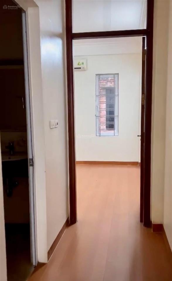 Cho thuê nhà ngõ 116 nguyễn xiển dt 55m2 x 4 tầng giá 18tr/th  0886 810 ***