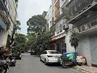 Cho thuê nhà phân lô khuất duy tiến, ngụy như kom tum, dt 60m x5 tầng, mt 5m giá 20tr