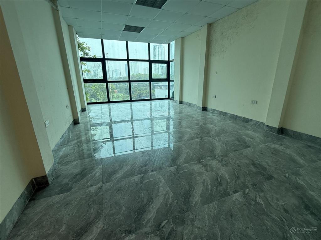 Cho thuê nhà liền kề kđt mới đại kim nguyễn xiển. dt 70m2, 5 tầng, mt 5m, 25tr/th  0886 810 ***