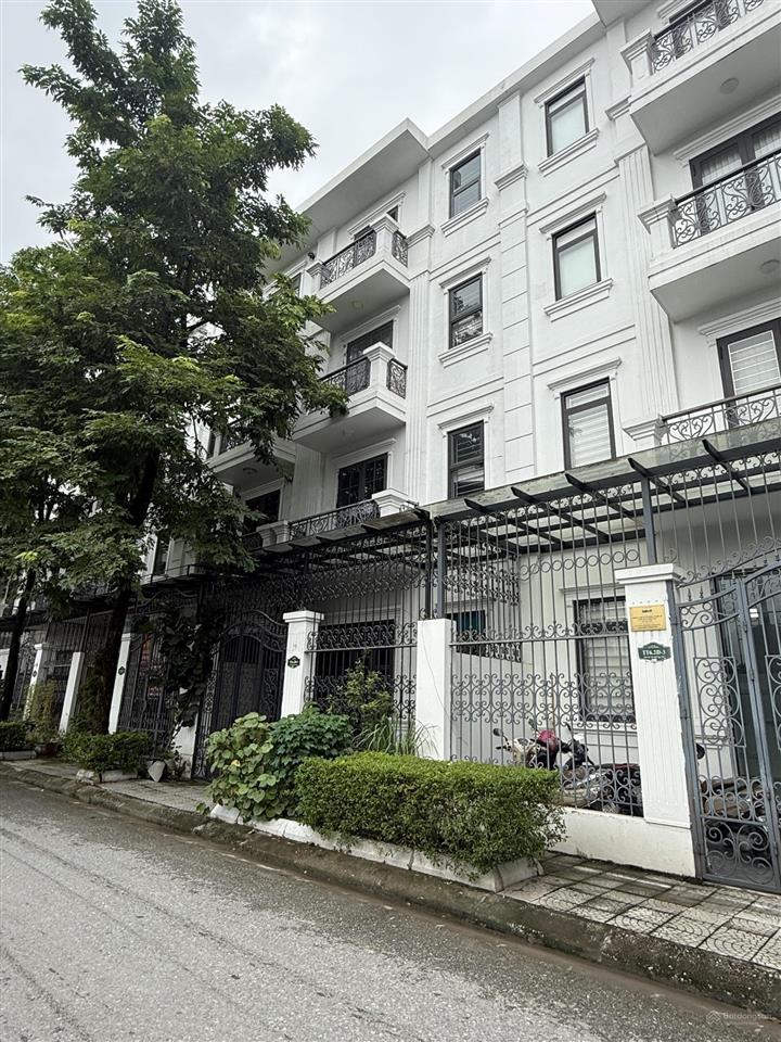 Cho thuê nhà liền kề kđt mới đại kim nguyễn xiển. dt 70m2, 5 tầng, mt 5m, 25tr/th  0886 810 ***
