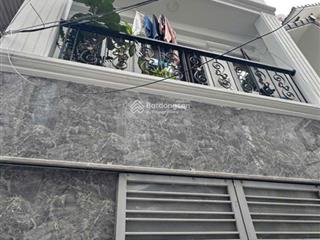 Bán chdv cao cấp phú diễn 81m 7 tầng, 40m ra phố kinh doanh sầm uất, ngõ thoáng, rộng, chỉ 17.88 tỷ