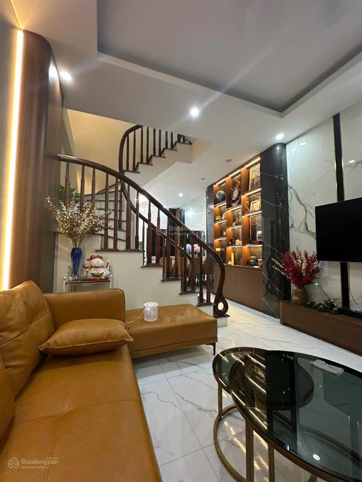 Bán nhà đẹp 5 tầng, 6 ngủ, nội thất cao cấp phố trung kiên  tây tựu  tây thăng long, 6.6 tỷ.