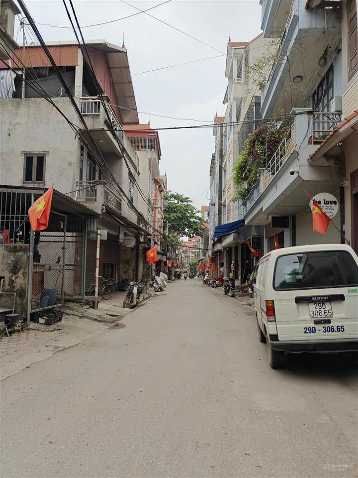 Bán lô đất hiếmmt khủng 9,6m phố trung kiêntây tựu 83m, ngõ cực rộng gần ô tô tránh,chỉ 112tr/m2
