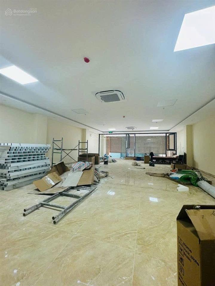 Bán tòa văn phòng k/v cầu diễn 290m, 8 tầng, hầm để xe, vỉa hè, 4 ô tô tránh đậu ngày đêm, 89 tỷ.