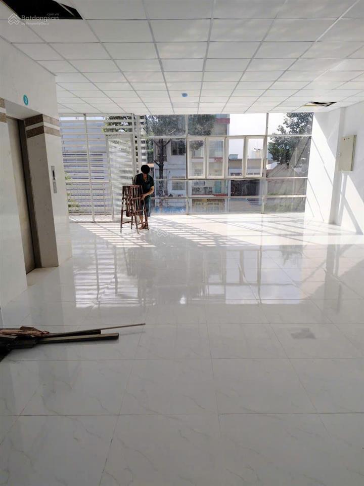 Cho thuê tòa nhà sd 1600m2, mt đường trần hưng đạo gần đh cần thơ